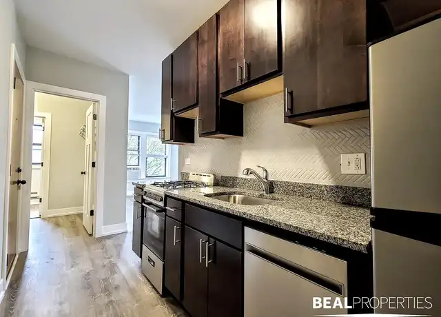 Property at 701-715 West Brompton - 701 W Brompton Ave, Chicago, IL, 60657, 0-1 beds, 1 bath, [object Object]