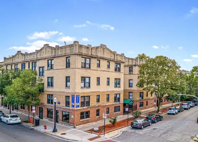 Property at 701-715 West Brompton - 701 W Brompton Ave, Chicago, IL, 60657, 1 bed, 1 bath, [object Object]