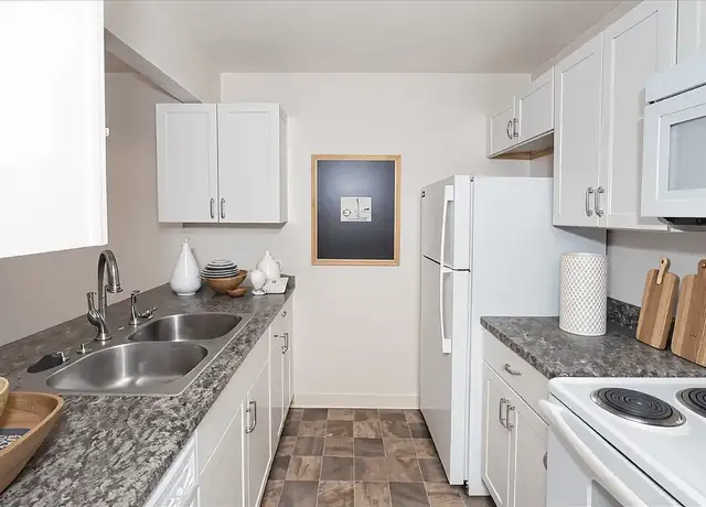 Photo of 11611 Dyer St, El Paso, TX 79934