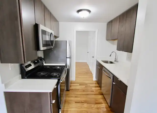 Property at 55 Forest Ave Unit 2R, Everett, MA, 02149, 1 bed, 1 bath, [object Object]