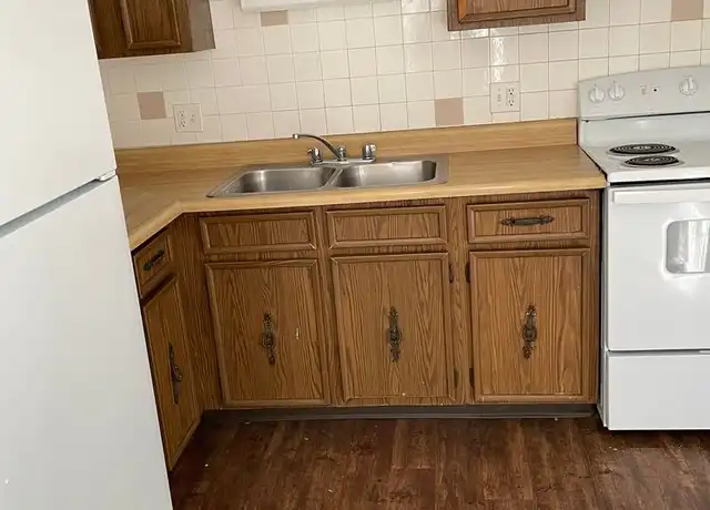 Property at 104 N 27th St Unit 9, Belleville, IL, 62226, 2 beds, 1 bath, [object Object]