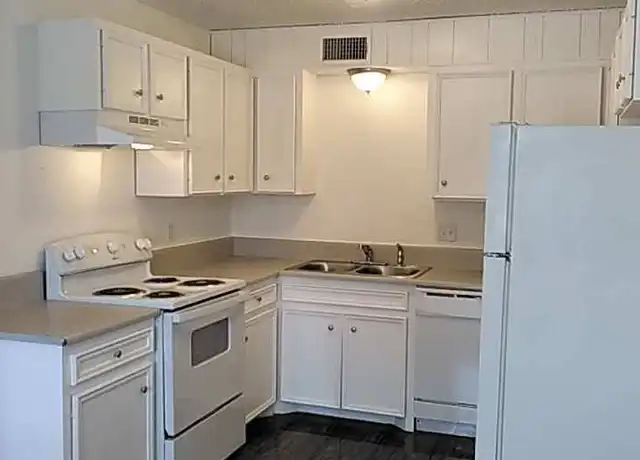 Property at 621 Baker St Unit 27, San Angelo, TX, 76903, 2 beds, 1 bath, [object Object]