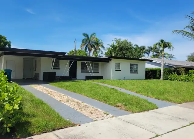 Property at 621 NE 9th Ave, Boynton Beach, FL, 33435, 2 beds, 2 baths, [object Object]