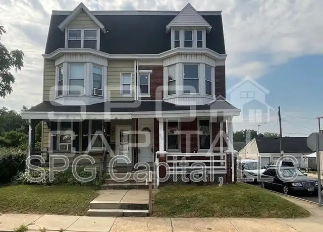 Property at 840 W College Ave Unit 2, York, PA, 17401, 3 beds, 1 bath, [object Object]