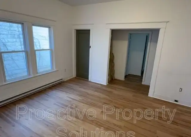 Property at 1028 N Webster Ave, Scranton, PA, 18510, 4 beds, 1 bath, [object Object]
