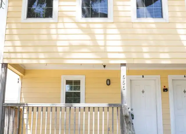 Property at 656 Water St Apt A, Biloxi, MS, 39530, 1 bed, 1 bath, [object Object]