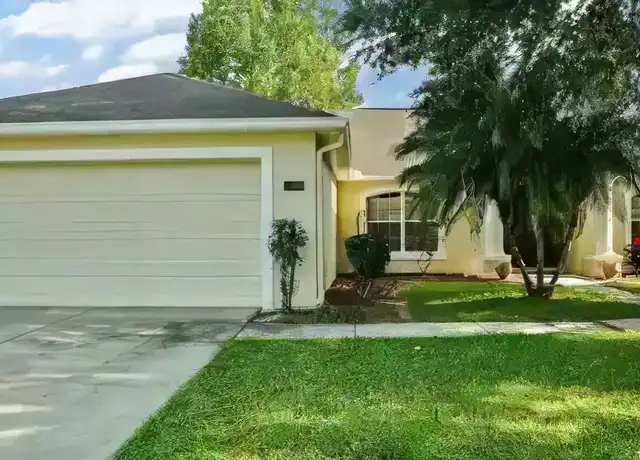 Property at 10402 Pleasant View Dr, Leesburg, FL, 34788, 3 beds, 2 baths, [object Object]