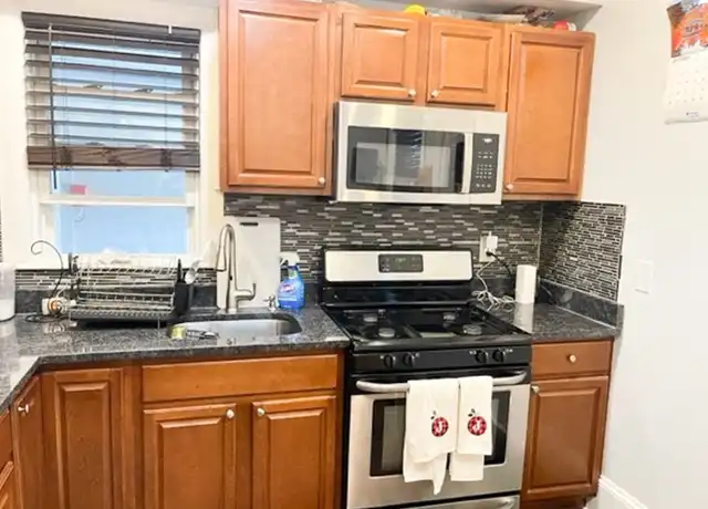 Property at 436 Warren Ave, Brockton, MA, 02301, 2 beds, 1 bath, [object Object]