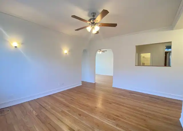 Property at 6144 N Hoyne Ave Unit 6144-2, Chicago, IL, 60659, 2 beds, 1 bath, [object Object]
