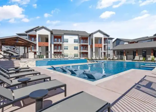 Property at 6900 County Road 110 Unit 110, Round Rock, TX, 78665, 3 beds, 2 baths, [object Object]
