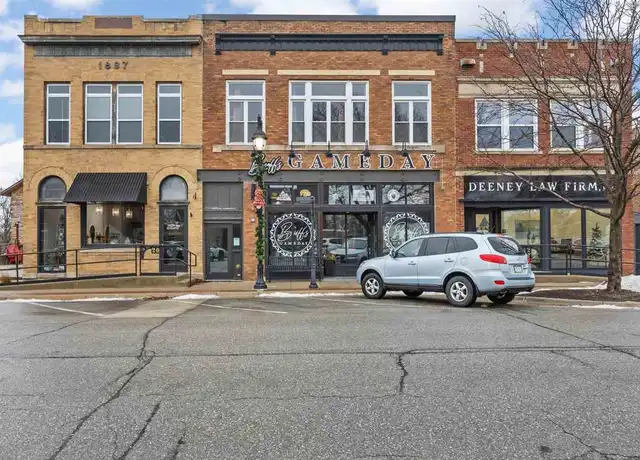 Property at 208 E Main St Unit Upper, Solon, IA, 52333, 1 bed, 1 bath, [object Object]
