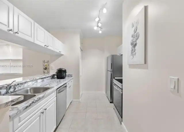 Property at 17145 N Bay Rd #4212, Sunny Isles Beach, FL, 33160, 2 beds, 2 baths, [object Object]