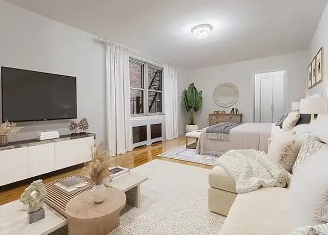 Property at 30 E End Ave Unit 6L, New York, NY, 10028, 0 beds, 1 bath, [object Object]
