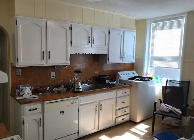 Property at 29 Cameron Ave, Somerville, MA, 02144, 4 beds, 1 bath, [object Object]
