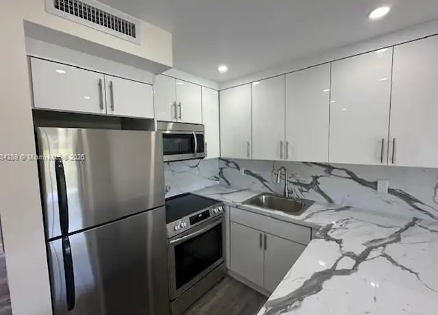 Property at 7420 SW 82nd St Unit D108, Miami, FL, 33143, 1 bed, 1 bath, [object Object]