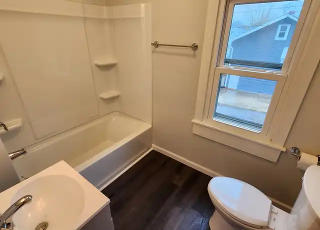 Property at 35 Woodland Dr, Indianapolis, IN, 46201, 3 beds, 1.5 baths, [object Object]