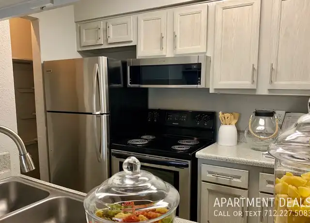 Property at 1707 Gemini St Unit 3252, Houston, TX, 77058, 1 bed, 1 bath, [object Object]