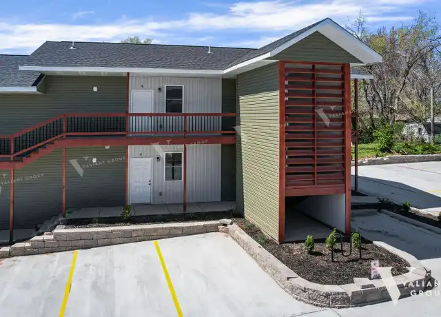 Property at 2143 E Cherry St Unit 2, Springfield, MO, 65802, 1 bed, 1 bath, [object Object]