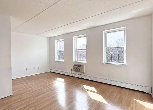 Property at 317 E 119th St Unit PH, New York, NY, 10035, 2 beds, 1 bath, [object Object]