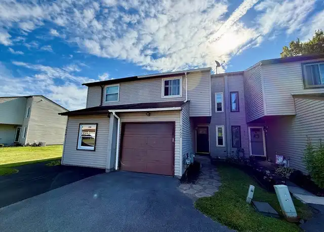 Property at 5452 Borgase Ln, Clay, NY, 13041, 2 beds, 1.5 baths, [object Object]