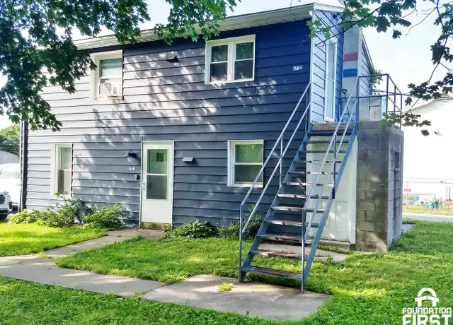 Property at 7 East St Unit 2nd Floor, Mt Holly Springs, PA, 17065, 2 beds, 1 bath, [object Object]