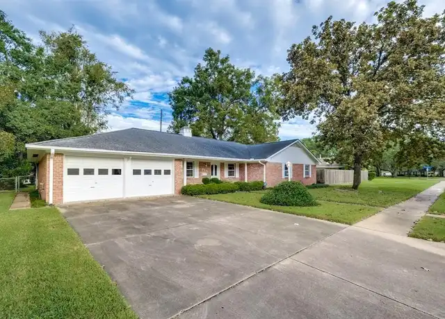 Property at 810 Borden St, Sugar Land, TX, 77478, 3 beds, 2 baths, [object Object]