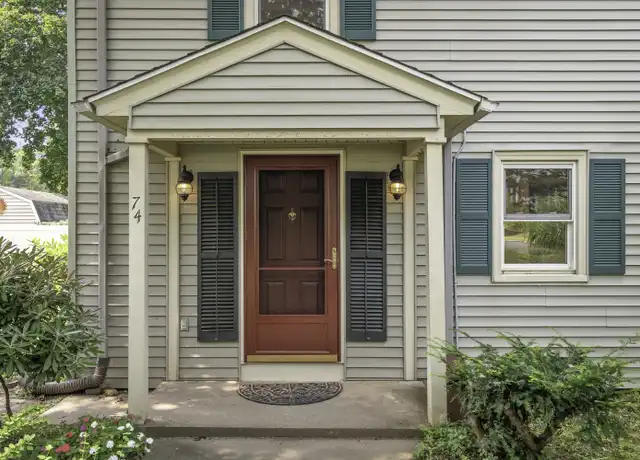 Property at 70 Cold Spring Cir Unit 74, Naugatuck, CT, 06770, 3 beds, 1 bath, [object Object]