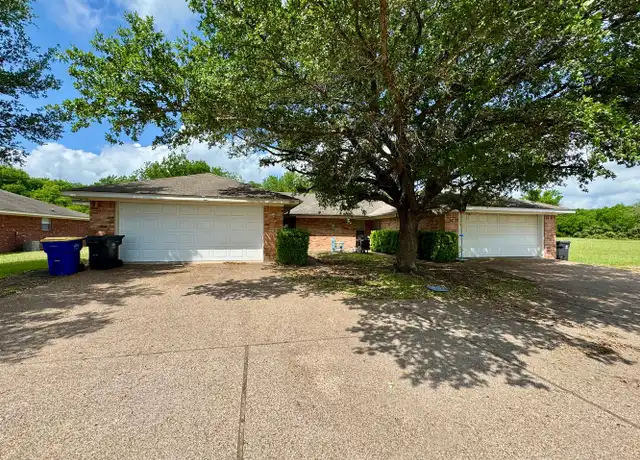 Property at 804 Old Lorena Rd, Lorena, TX, 76655, 3 beds, 2 baths, [object Object]
