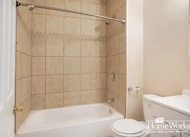 Property at 915 S Logan St Unit B-1, South Bend, IN, 46615, 2 beds, 1 bath, [object Object]