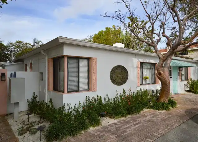 Property at 835 NE 15th Ave #5, Fort Lauderdale, FL, 33304, 1 bed, 1 bath, [object Object]