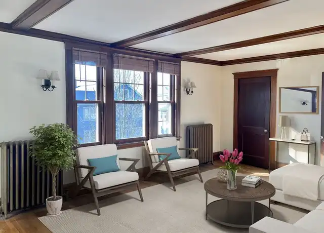 Property at 90 Poplar St Unit 2, Watertown, MA, 02472, 3 beds, 1 bath, [object Object]