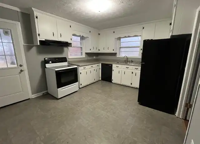 Property at 4308 Martha Berry Hwy, Rome, GA, 30165, 3 beds, 2 baths, [object Object]