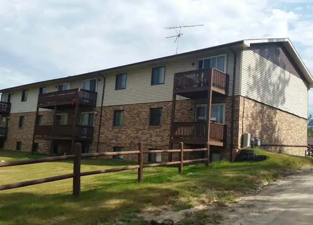 Property at 4173 Southgate Ln SW Unit 4, Bemidji, MN, 56601, 2 beds, 1 bath, [object Object]