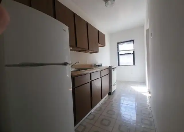 Property at 3028 N Halsted St, Chicago, IL, 60657, 1 bed, 1 bath, [object Object]