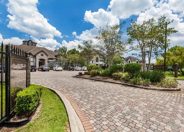 Property at 350 Emerald Forest Blvd #6203, Covington, LA, 70433, 1 bed, 1 bath, [object Object]