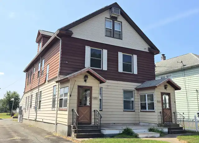 Property at 21 Oakwood St, East Hartford, CT, 06108, 2 beds, 1 bath, [object Object]