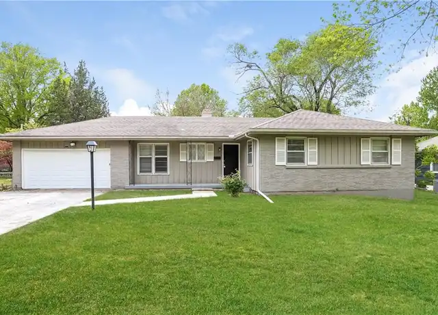 Property at 8118 Willow Way, Raytown, MO, 64138, 3 beds, 2 baths, [object Object]