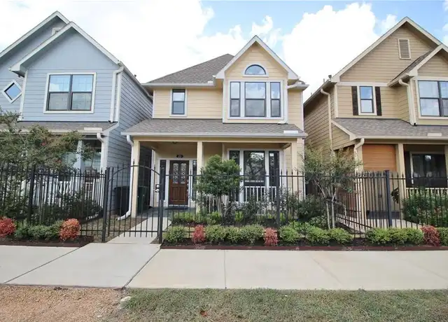 Property at 211 W 26th St, Houston, TX, 77008, 3 beds, 2.5 baths, [object Object]