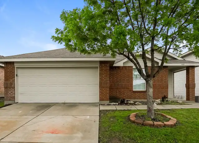 Property at 909 Rio Bravo Dr, Haslet, TX, 76052, 3 beds, 2 baths, [object Object]