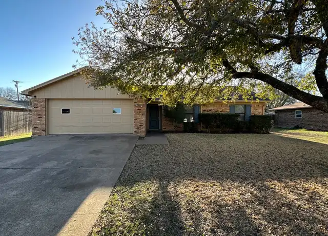 Property at 309 Alamosa Dr, Hewitt, TX, 76643, 3 beds, 2 baths, [object Object]