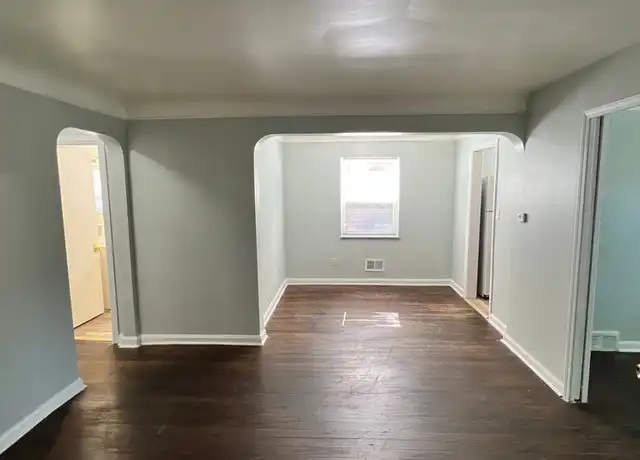 Property at 1640 Anita Pl Apt 2, Cincinnati, OH, 45237, 3 beds, 1 bath, [object Object]