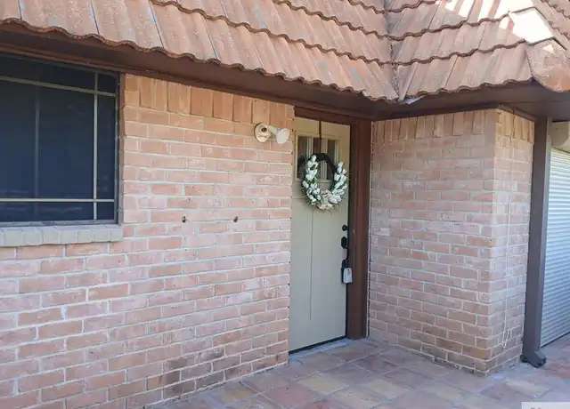 Property at 1400 Palm Valley Dr E Unit 2, Harlingen, TX, 78552, 2 beds, 2 baths, [object Object]