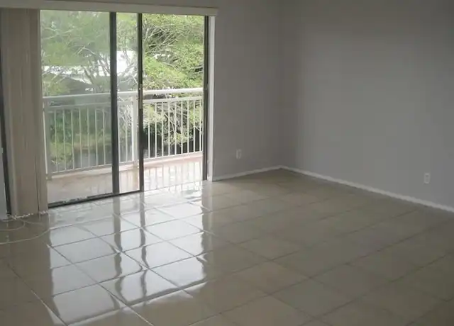 Property at 605 N Pine Island Rd Unit 304A, Plantation, FL, 33324, 2 beds, 2 baths, [object Object]