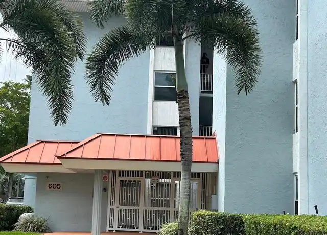 Property at 605 N Pine Island Rd Unit 304A, Plantation, FL, 33324, 2 beds, 2 baths, [object Object]