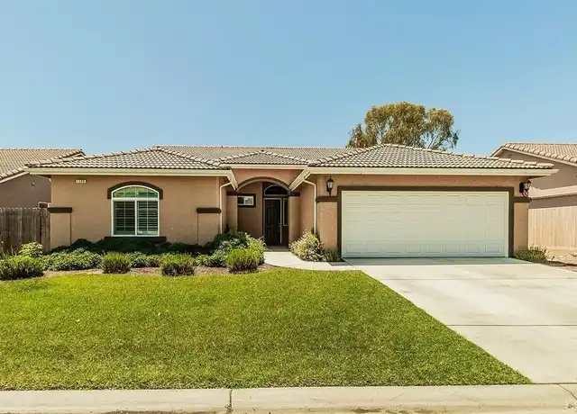 Property at 1206 Paradise Loop, Lemoore, CA, 93245, 4 beds, 2 baths, [object Object]