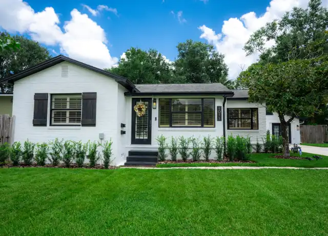 Property at 1011 W Smith St, Orlando, FL, 32804, 2 beds, 1 bath, [object Object]