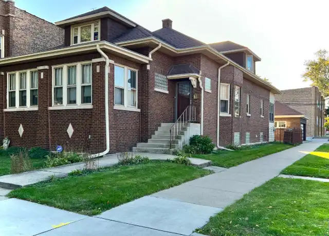 Property at 1100 S Monitor Ave Unit 2, Chicago, IL, 60644, 2 beds, 1 bath, [object Object]