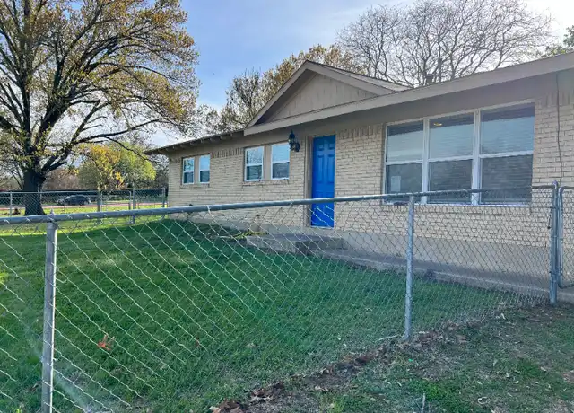Property at 1807 Frame St, Denton, TX, 76209, 3 beds, 2 baths, [object Object]