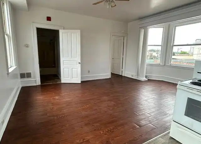 Property at 242 S George St Unit 3, York, PA, 17401, 1 bed, 1 bath, [object Object]