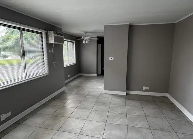 Property at 3812 25th Ave, Schiller Park, IL, 60176, 1 bed, 1 bath, [object Object]